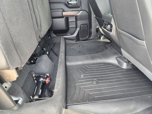 Used 2021 GMC Sierra 1500 SLT w/ SLT Convenience Package image 18