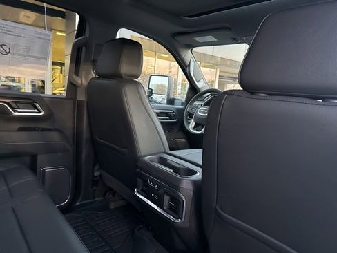 New 2026 GMC Sierra 2500 Denali w/ Denali Reserve Package image 33