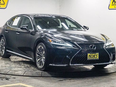 Used 2022 Lexus LS 500 image 5
