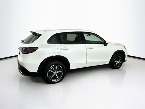 Used 2024 Honda HR-V EX-L image 10