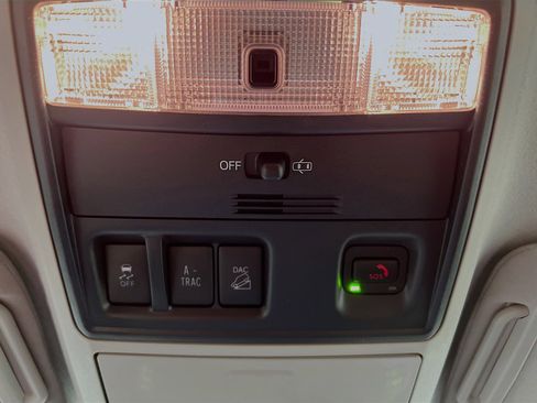 Used 2024 Toyota 4Runner SR5 image 21