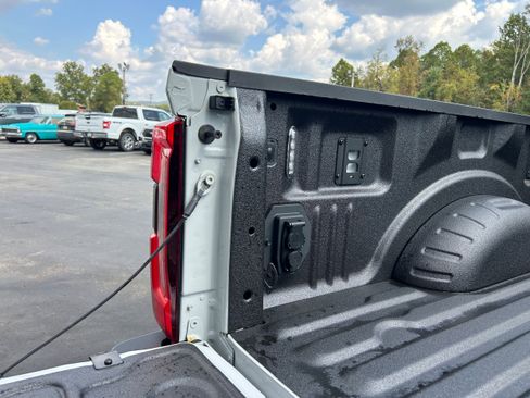 New 2026 Ford F350 Platinum image 35