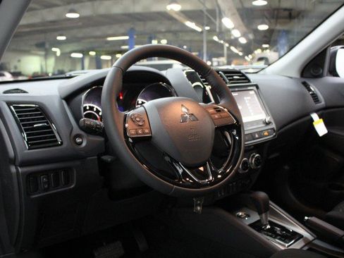 New 2026 Mitsubishi Outlander Sport LE image 5