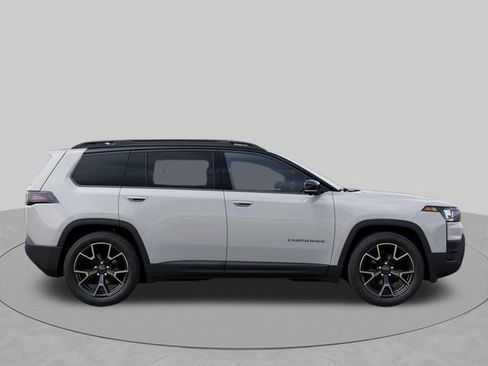 New 2026 Jeep Cherokee Overland w/ Advanced Pro Tech Group AWD/4WD image 21