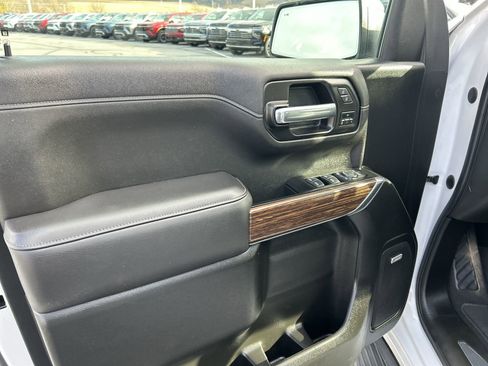 Used 2022 Chevrolet Silverado 1500 High Country w/ Technology Package image 20