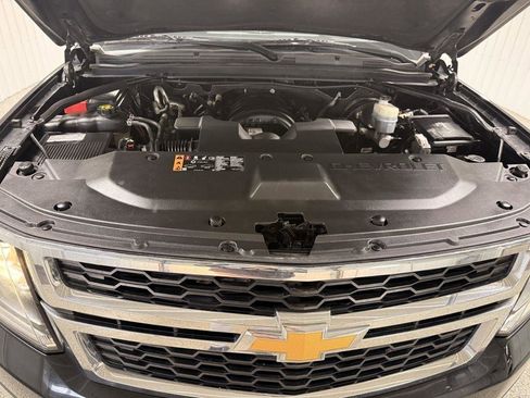 Used 2020 Chevrolet Suburban LT AWD/4WD image 40