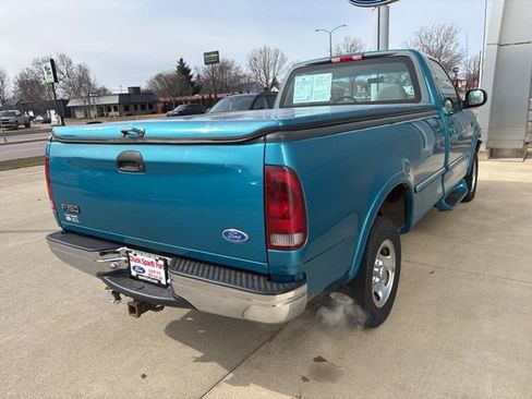 Used 1997 Ford F150 XLT image 4