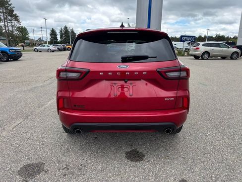 Used 2024 Ford Escape ST-Line w/ Tech Pack #1 AWD/4WD image 4