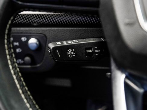 Used 2018 Audi SQ5 Prestige w/ Prestige Package image 31