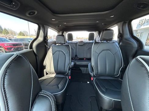 New 2026 Chrysler Pacifica Limited AWD/4WD image 51