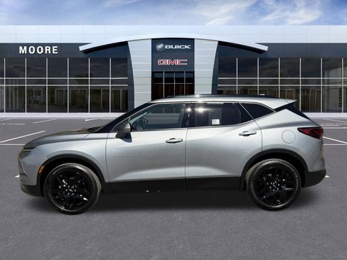 Used 2024 Chevrolet Blazer LT w/ Convenience Package image 6