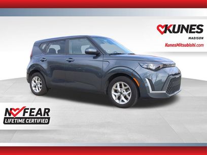 Used 2023 Kia Soul LX w/ Option Group 015