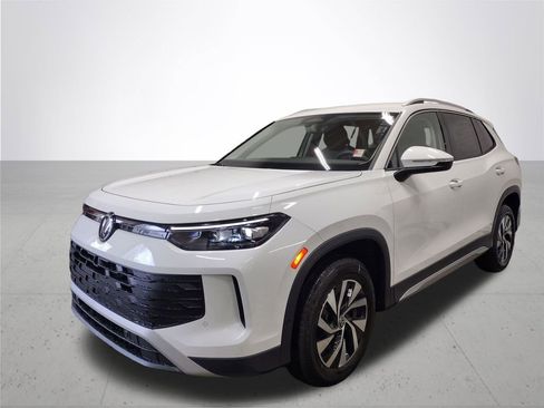 New 2026 Volkswagen Tiguan S AWD/4WD image 2