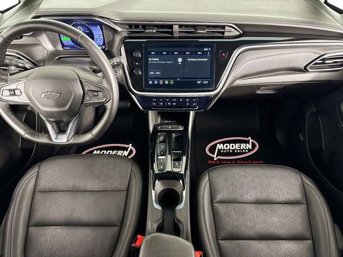 Used 2023 Chevrolet Bolt LT w/ Infotainment Package image 26