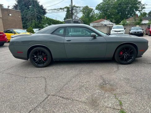 Used 2018 Dodge Challenger SXT Plus RWD image 4