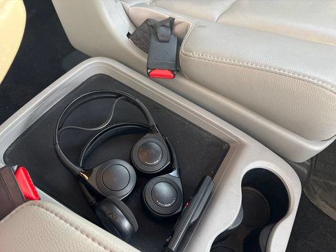 Used 2019 Honda Pilot Touring image 40