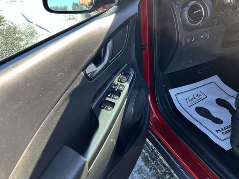 Used 2020 Hyundai Kona Limited image 10