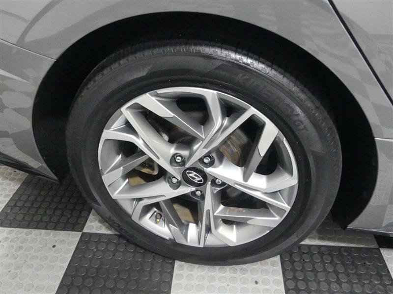 Used 2021 Hyundai Sonata SEL w/ Convenience Package FWD image 16
