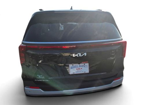 New 2026 Kia Carnival EX FWD image 21