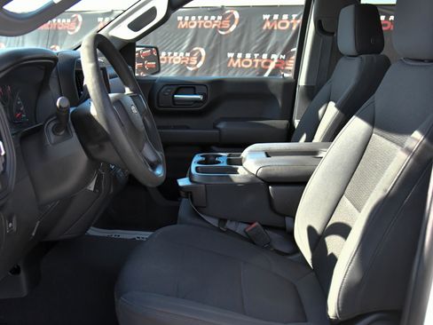 Used 2021 Chevrolet Silverado 1500 Custom RWD image 16
