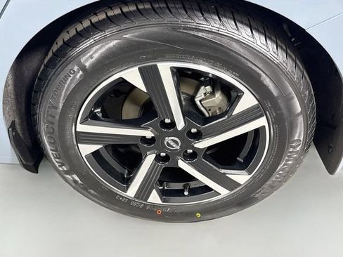 Used 2025 Nissan Sentra SV w/ All-Weather Package FWD image 29