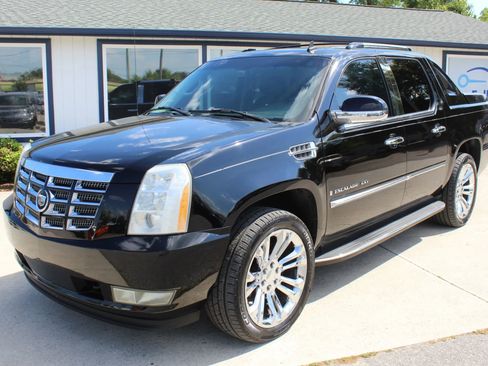 Used 2008 Cadillac Escalade EXT AWD/4WD image 32