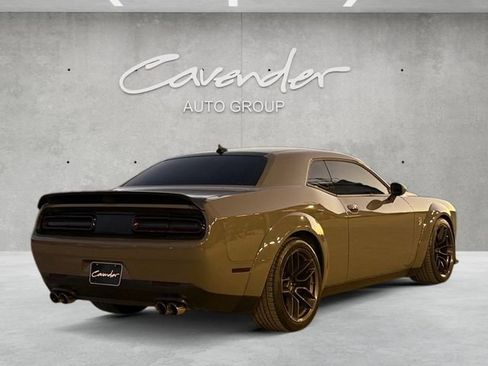 Used 2019 Dodge Challenger SRT Hellcat image 16