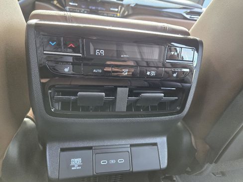 Certified 2026 Acura MDX SH-AWD w/ Advance Package image 21