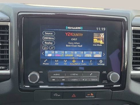 Used 2023 Nissan Frontier SV AWD/4WD image 14