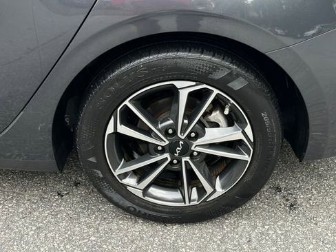 Used 2022 Kia Forte LXS image 11