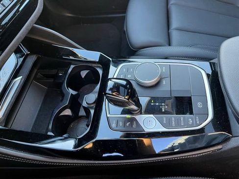 Used 2022 BMW X4 xDrive30i w/ M Sport Package image 26