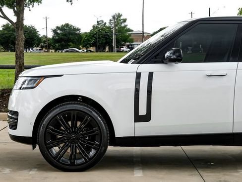 New 2026 Land Rover Range Rover Long Wheelbase SE AWD/4WD image 14
