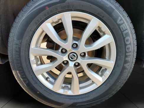 Used 2019 Nissan Rogue SV AWD/4WD image 8