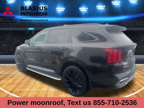 Used 2023 Kia Sorento SX Prestige image 19