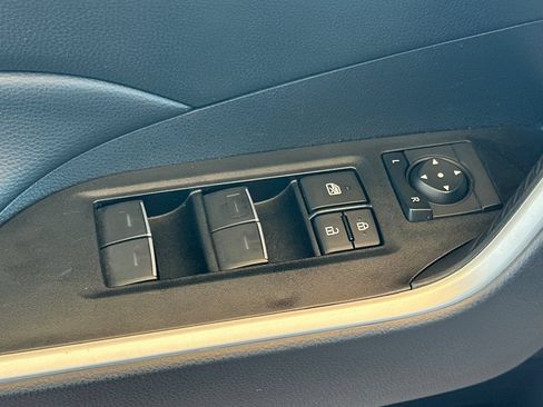Certified 2025 Toyota RAV4 XLE AWD/4WD image 14