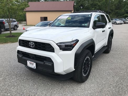 Certified 2026 Toyota 4Runner TRD Off-Road Premium AWD/4WD image 4