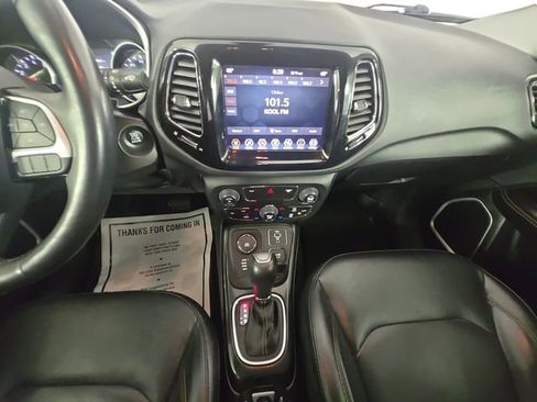 Used 2019 Jeep Compass Limited AWD/4WD image 11