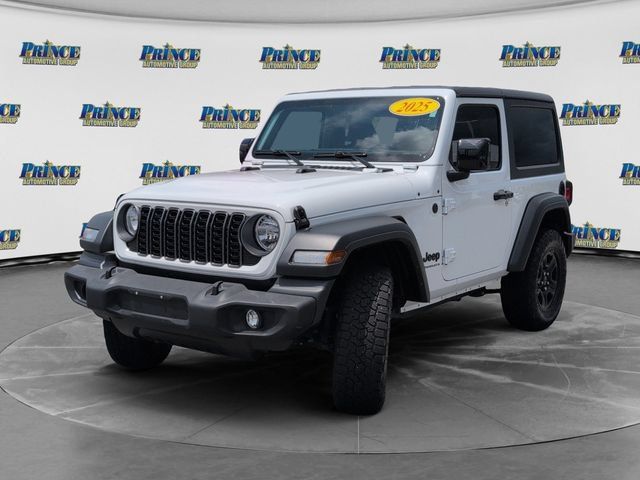 Used 2025 Jeep Wrangler Sport AWD/4WD image 12
