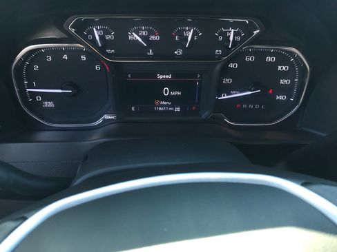 Used 2022 GMC Sierra 1500 SLT w/ SLT Premium Plus Package AWD/4WD image 3