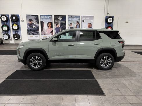 New 2026 Chevrolet Equinox LT w/ Convenience Package II image 8