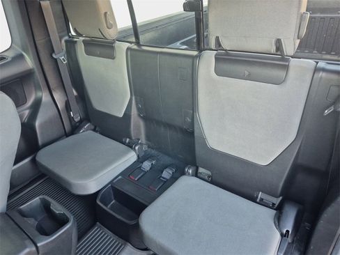 Used 2022 Toyota Tacoma SR image 19