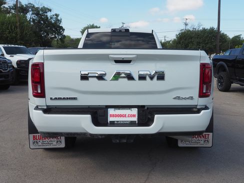 New 2025 RAM 3500 Laramie image 8