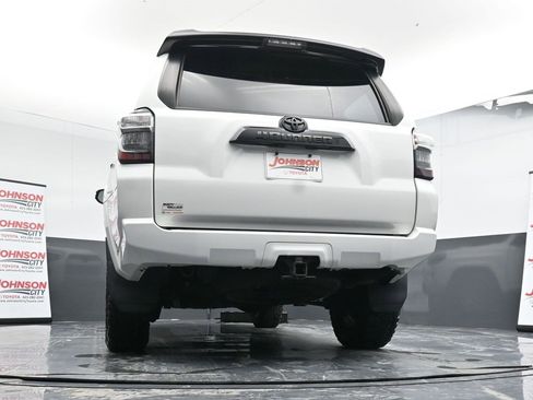 Used 2020 Toyota 4Runner Venture image 32