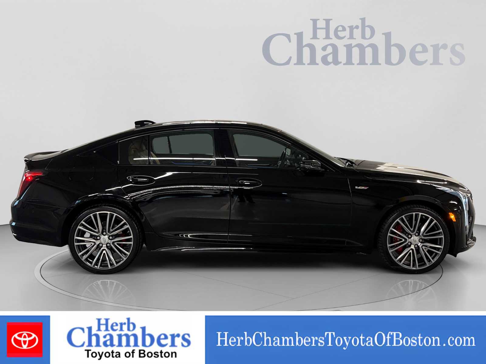 Used 2025 Cadillac CT5 V w/ Platinum Package AWD/4WD image 10