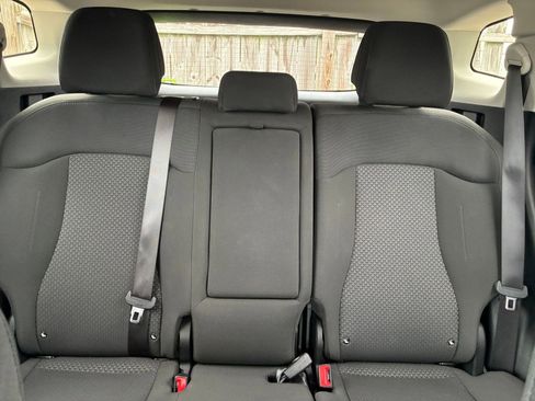 Used 2025 Kia Sportage LX FWD image 32