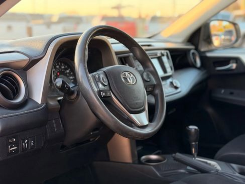 Used 2015 Toyota RAV4 XLE image 20