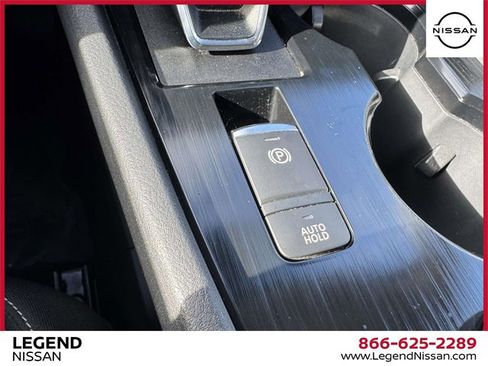 Used 2022 Nissan Rogue SV image 28