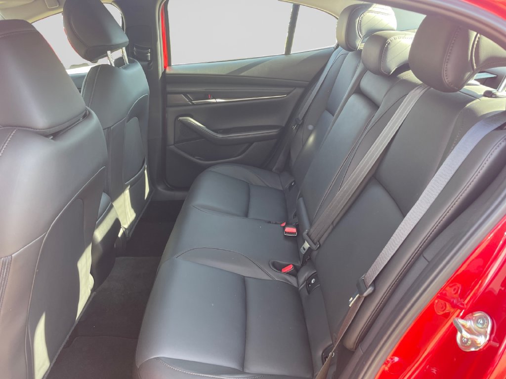 Used 2025 MAZDA MAZDA3 s FWD image 18