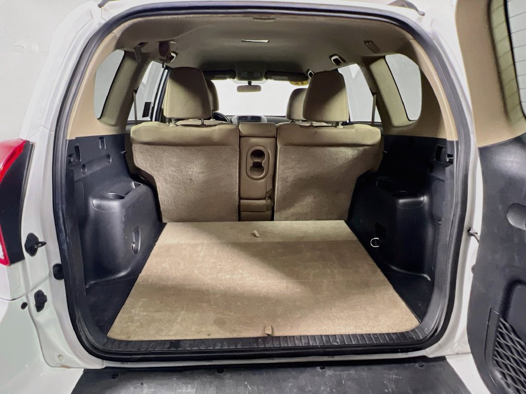 Used 2012 Toyota RAV4 FWD w/ Value Pkg image 31