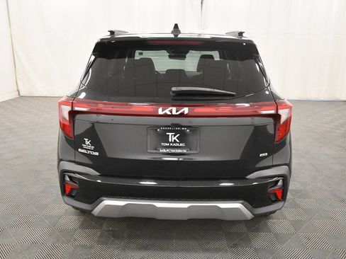 Certified 2024 Kia Seltos EX image 6